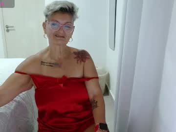 bety cum3