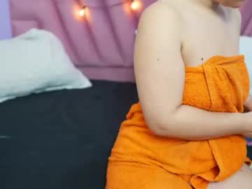 hornybarelylega