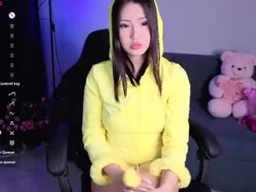 momo ayase