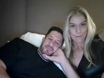 sobehotcouple19